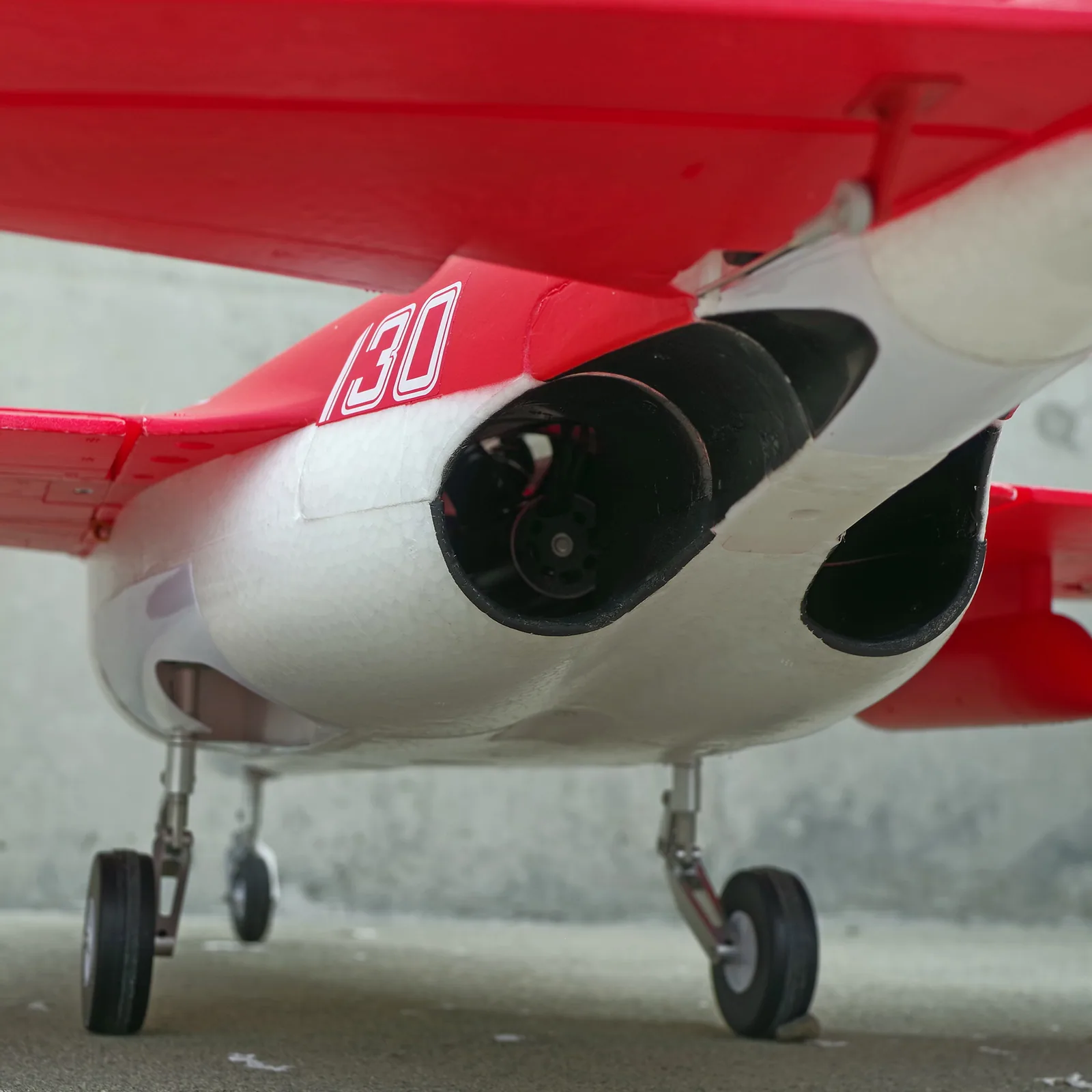 מנוע ומדחף — YAK-130 V2 70mm EDF Jet Red PNP