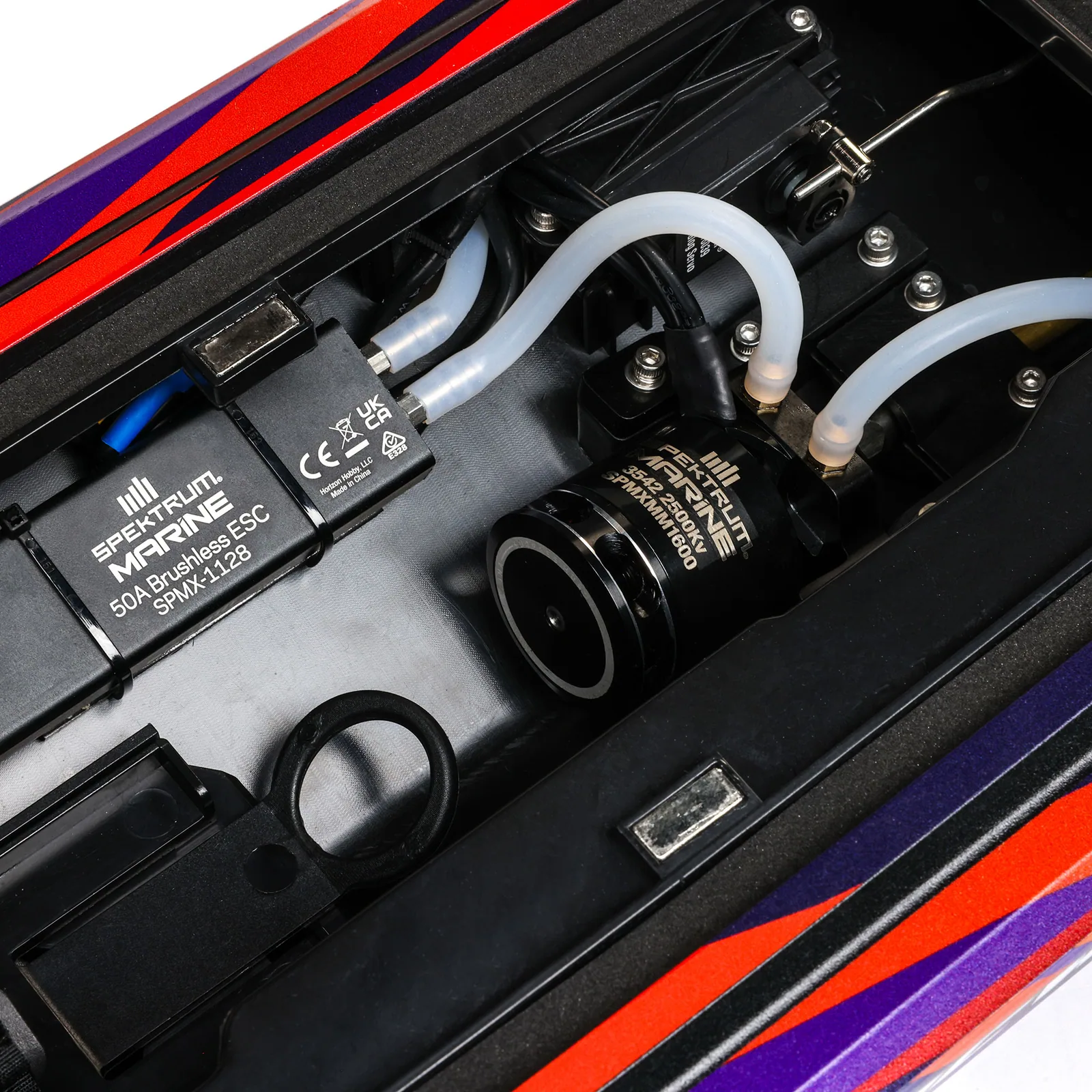 אלקטרוניקה — Sonicwake 24" Self-Righting Brushless Deep-V RTR (Battery & Charger Included)