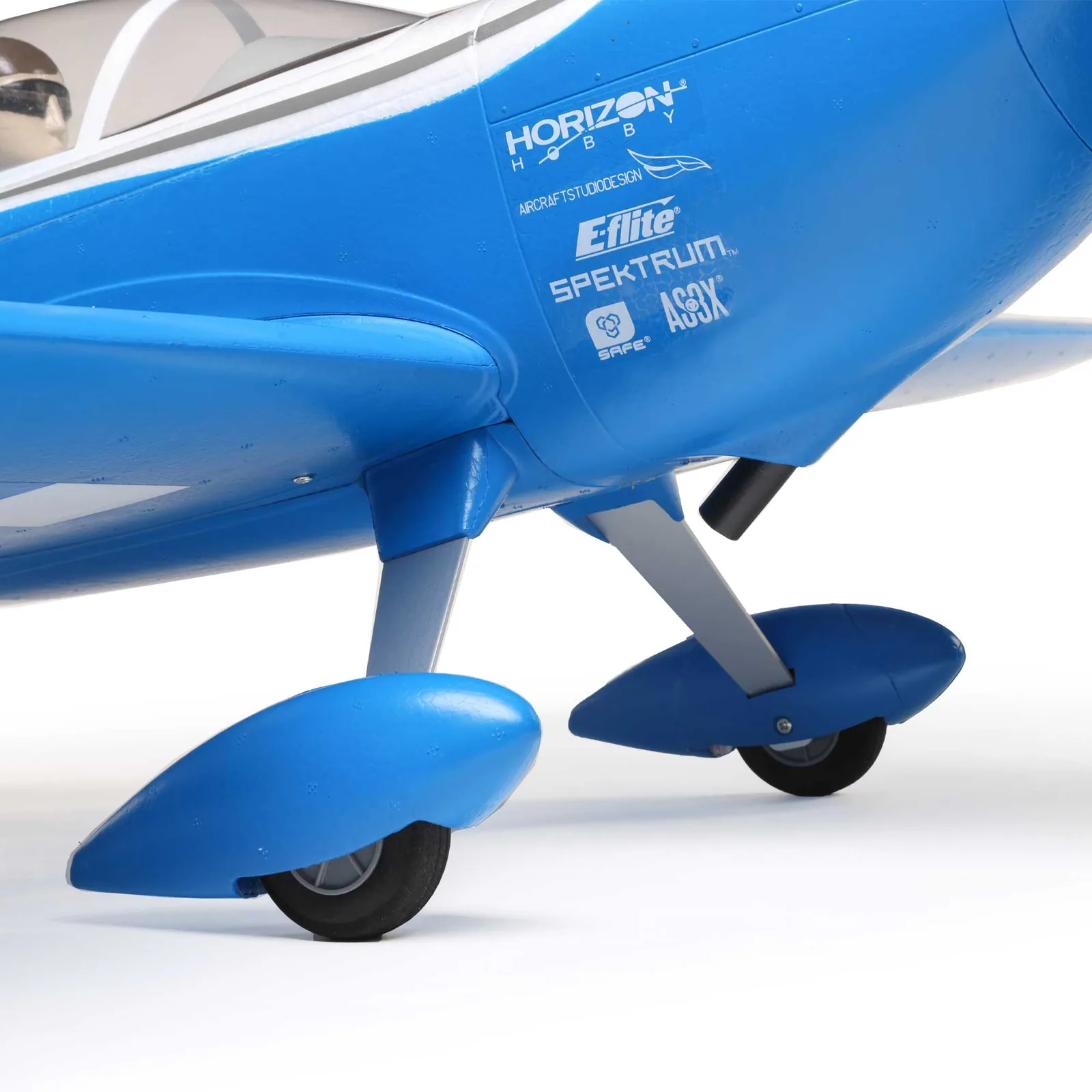 כן נסע — Commander mPd 1.4m BNF Basic with AS3X and SAFE Select