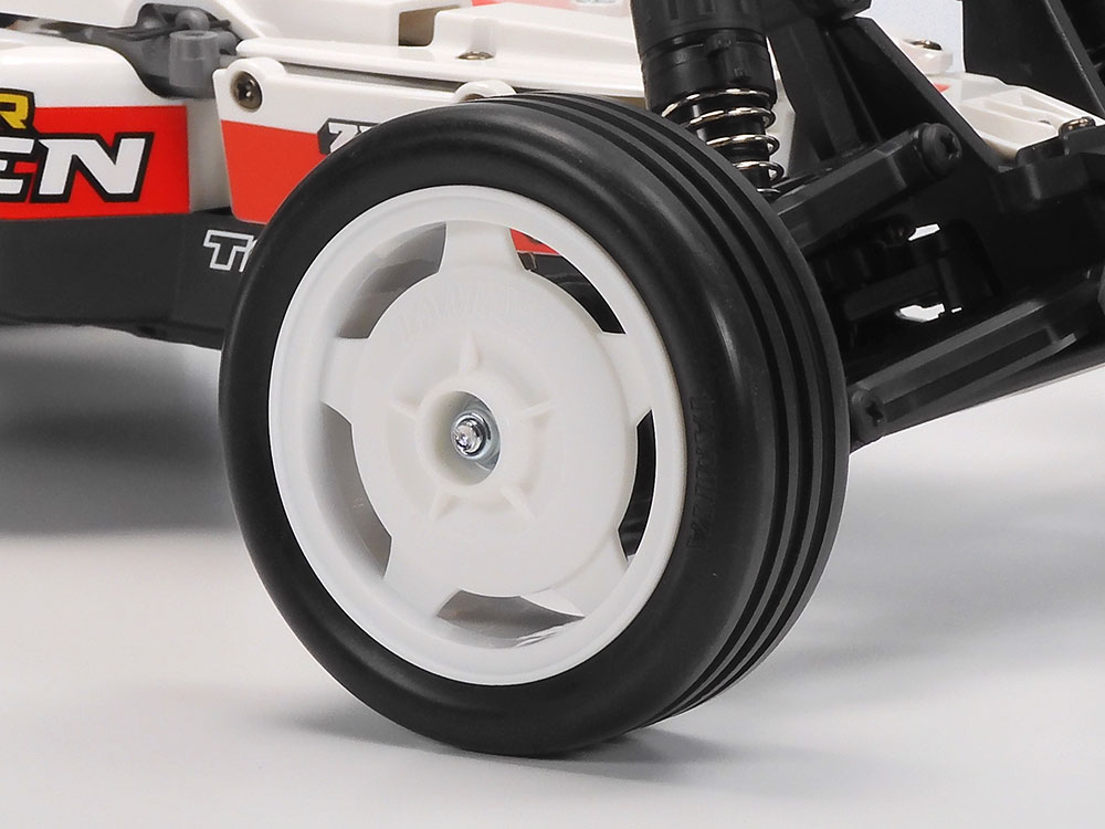 גלגלים וצמיגים — 1/10 Fighter NXGEN DT-04 2WD Buggy Kit